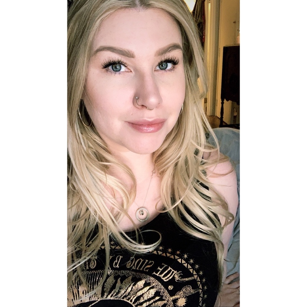 Meet your Posher, Marion